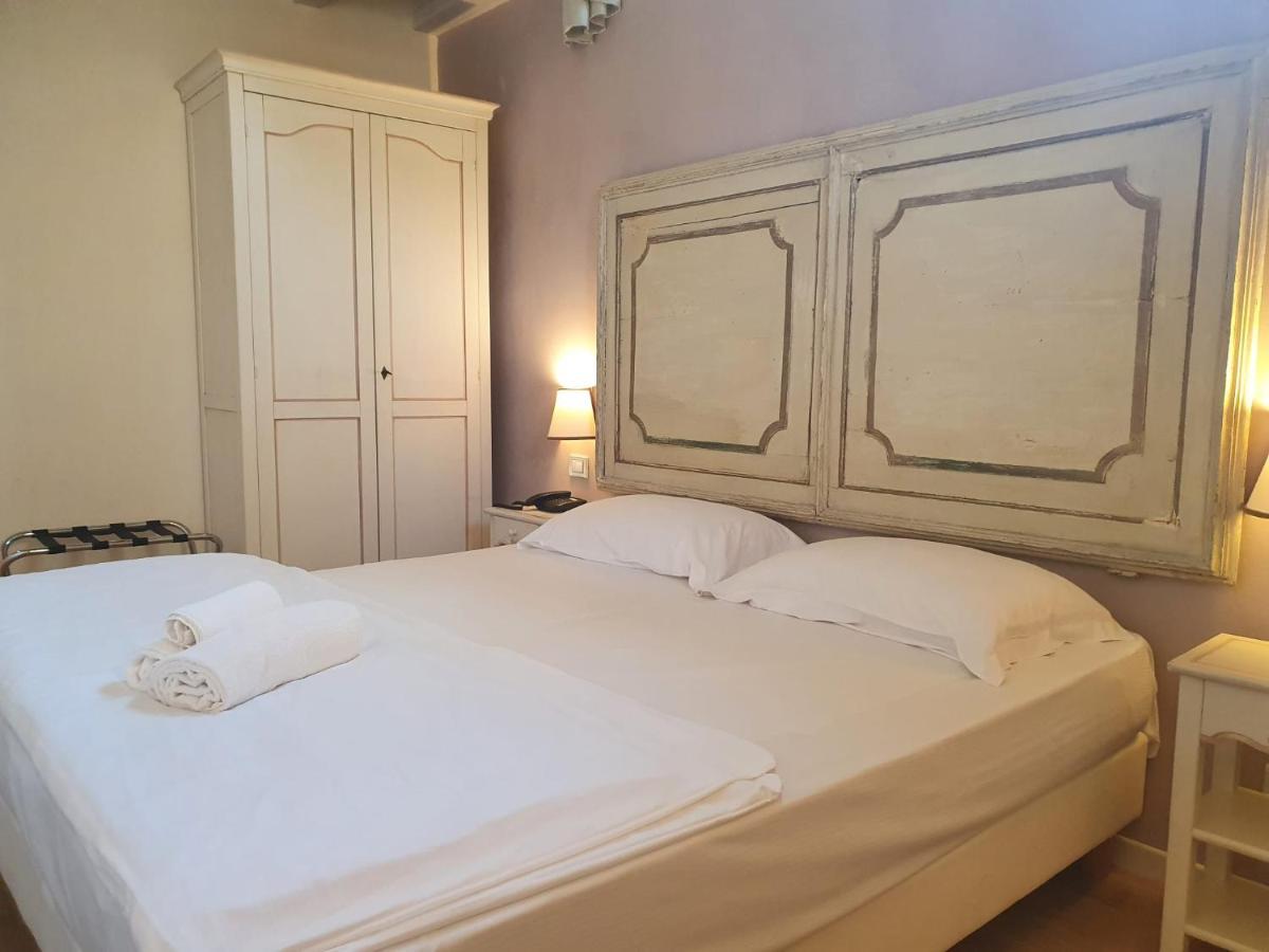 Hotel Villa Moron Неґрар Екстер'єр фото