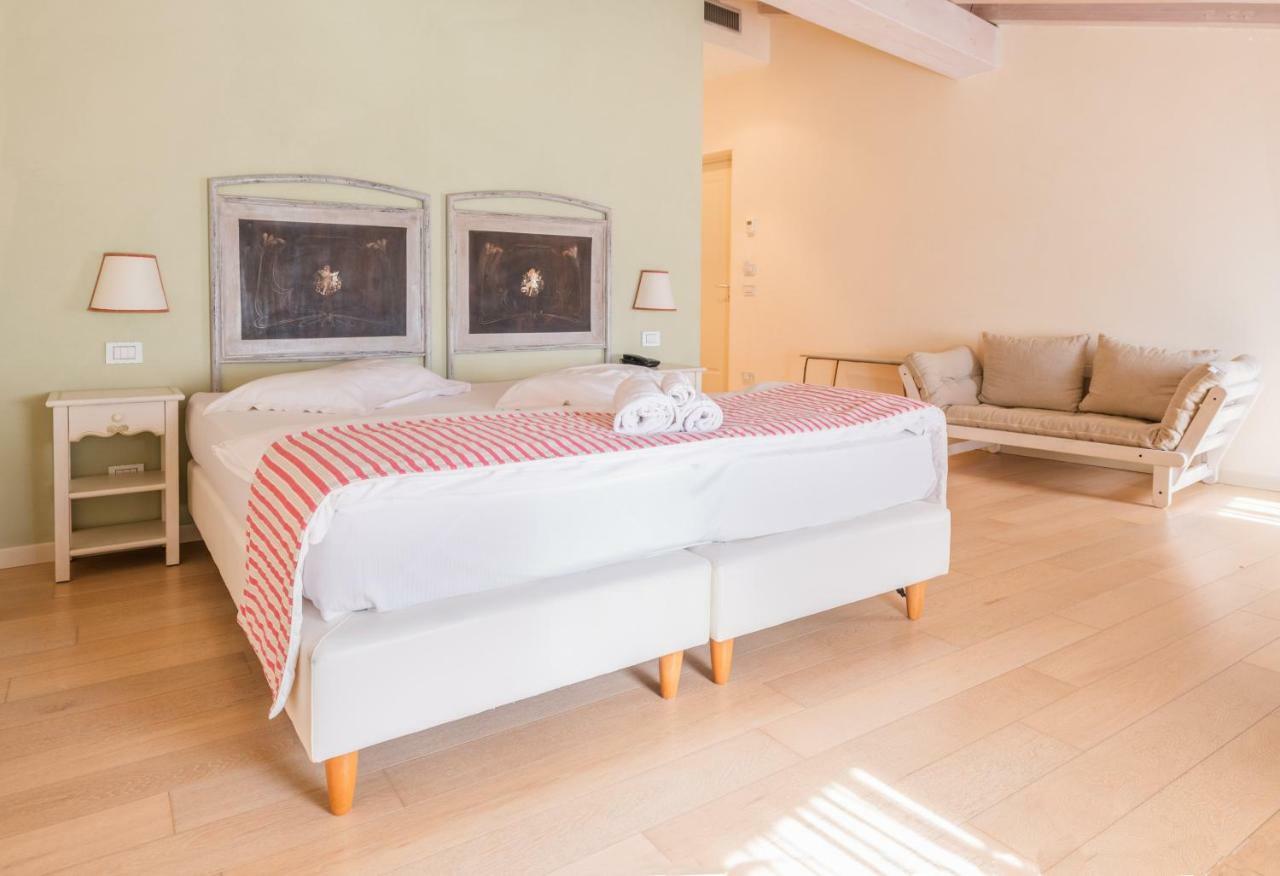 Hotel Villa Moron Неґрар Екстер'єр фото