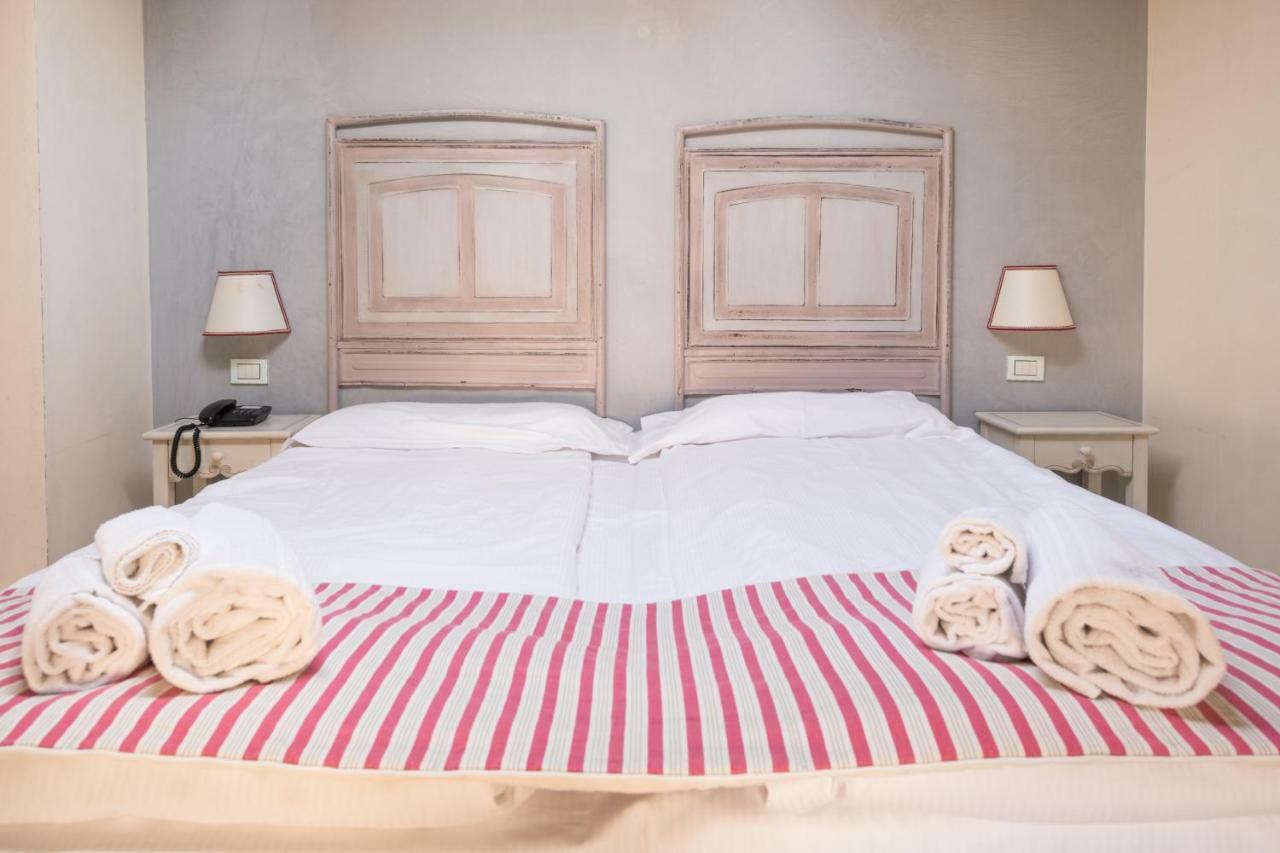 Hotel Villa Moron Неґрар Екстер'єр фото